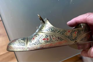 Cenicero zapato latón decorado