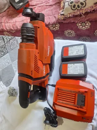 Hilti TE 6-A22 Martillo con dos Baterías Cargador
