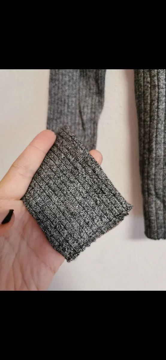 Camiseta de chica talla M de Bershka.