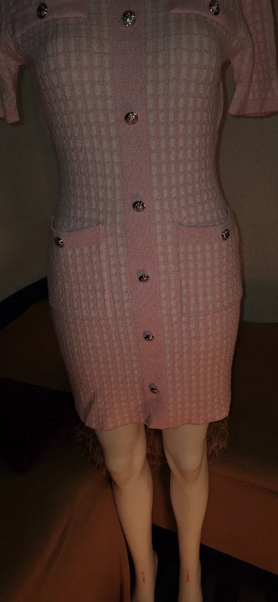 Vestido rosa y blanco tejido