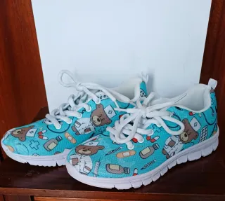 Tenis 37 estampado sanitario