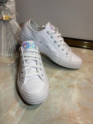 Converse Chuck Taylor All Star Blancas Piel