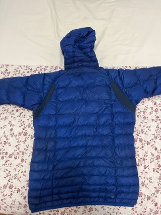 Chaqueta Haglöfs azul con capucha