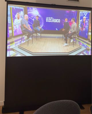 Pantalla Proyección de suelo de 80”