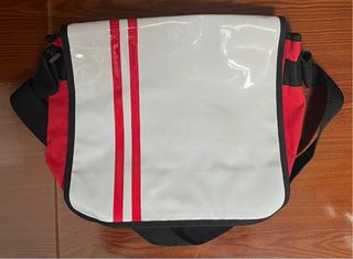 Mochila Bandolera Roja y Blanca