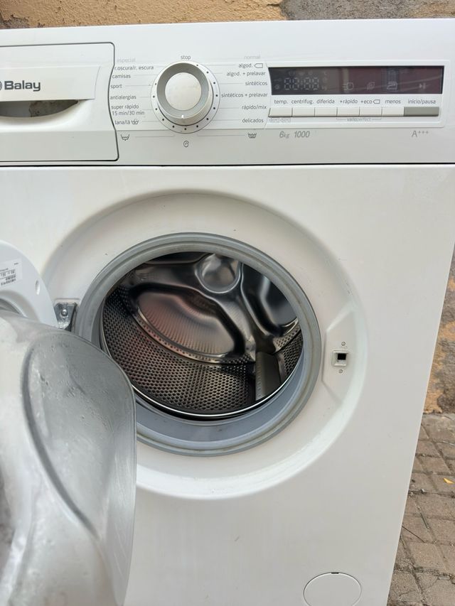 Lavadora Balay 6kg 1000rpm