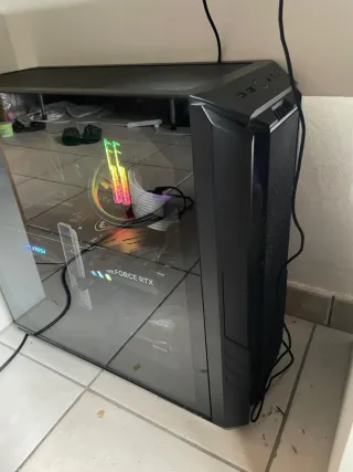 PC Gaming MSI Top Gamma Nero Viola