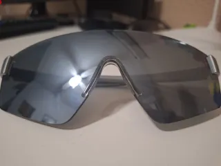 Gafas de sol Hawkers grises y plateadas