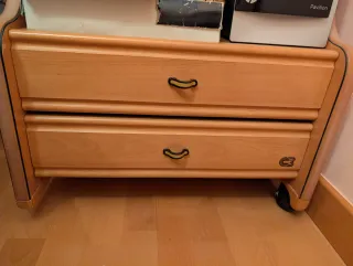 Mesa de ordenador de madera