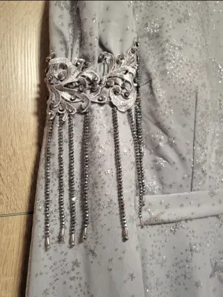 Vestido de fiesta plateado New Elegans