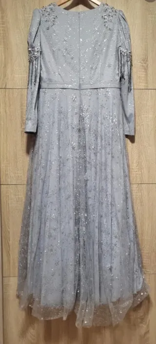 Vestido de fiesta plateado New Elegans