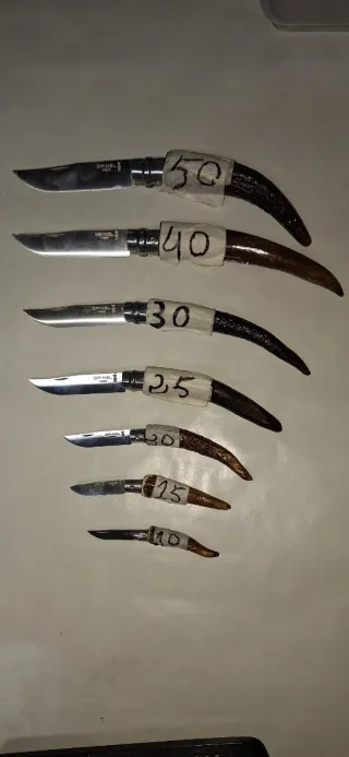Coltelli Opinel con manico in corno di cervo