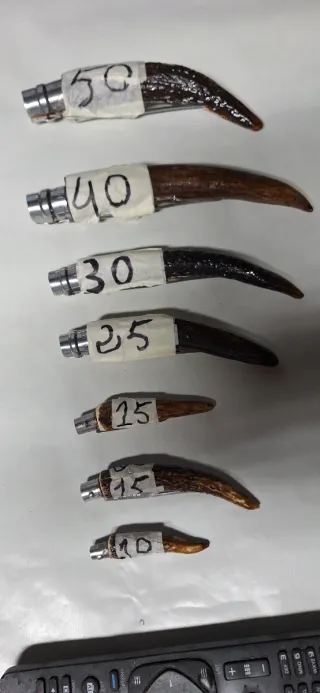 Coltelli Opinel con manico in corno di cervo