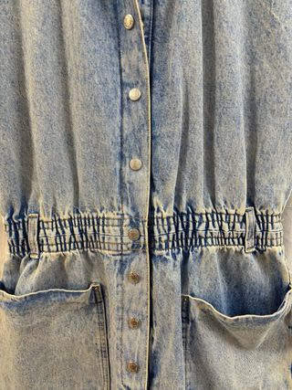 Mono vaquero corto Zara