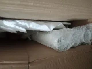 Perchero de metal negro