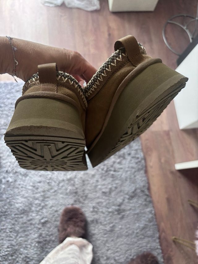 Zuecos UGG Marrones