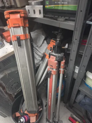 Trípodes Hilti para Láser