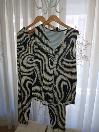 Conjunto Blusa y Pantalón de mujer. Talla Única