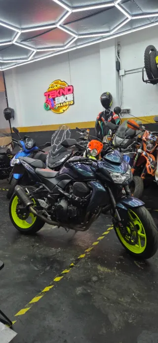 Vendo Kawasaki Z750 2007 o cambio por una R