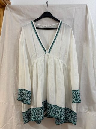Vestido blanco Zara bordado
