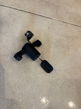 Cerradura clausor asiento VN 900