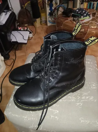 Dr. Martens Scarpe Nere Stivaletti