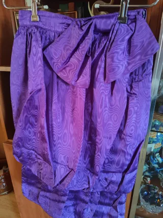 Conjunto falda y chaqueta Moaré morado