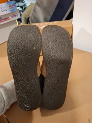 Zapatillas barefoot Zeazoo beige y azul