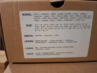 Zapatillas barefoot Zeazoo beige y azul