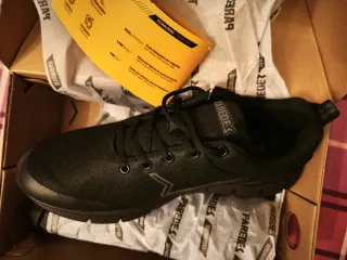 Zapatillas de trabajo negras Paredes