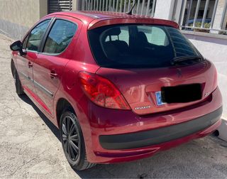 Peugeot 207 2006