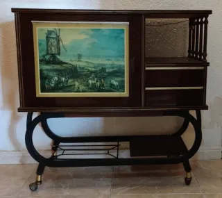 Muebles castellanos  Madera, forja, cristal y piel