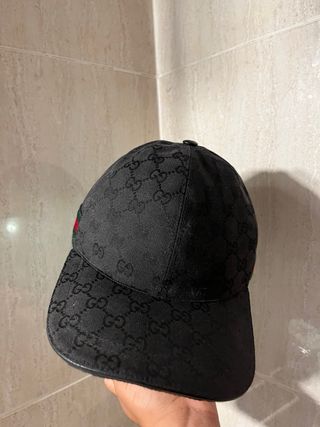Gorra Gucci Negra con Rayas Verdes y Rojas