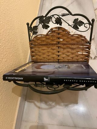 Leñero/Revistero Metal y Mimbre