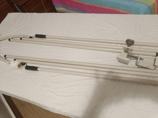 Cama articulada con colchón anti-escaras