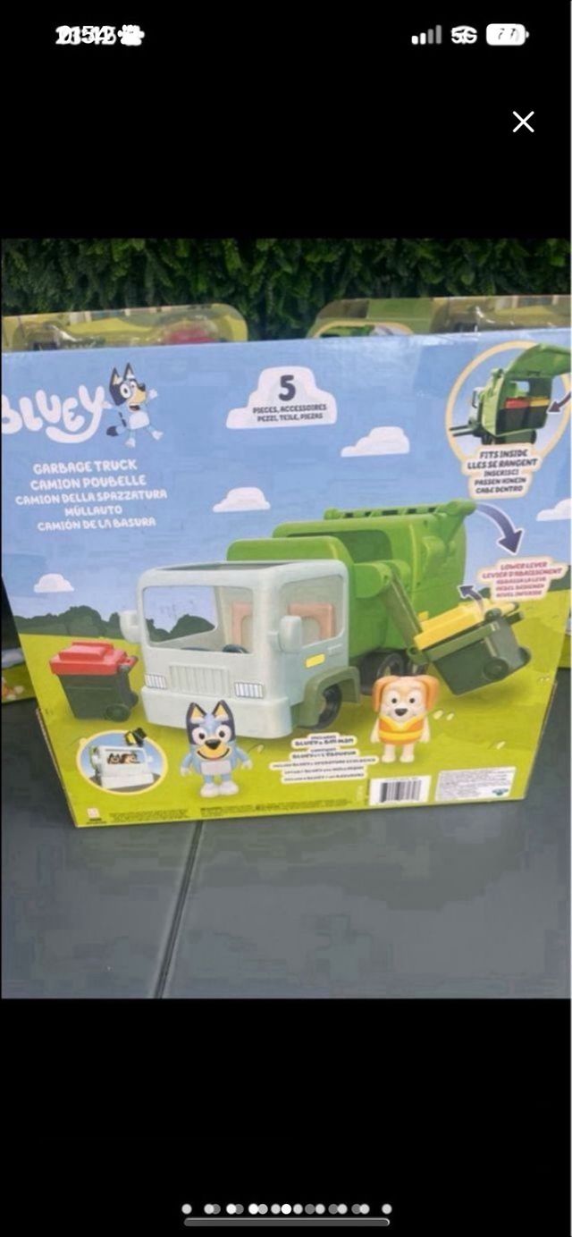 Camión de basura Bluey con figuras