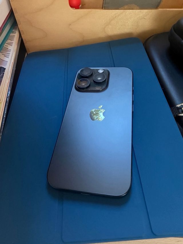 iPhone 16 Pro 512GB nuevo.