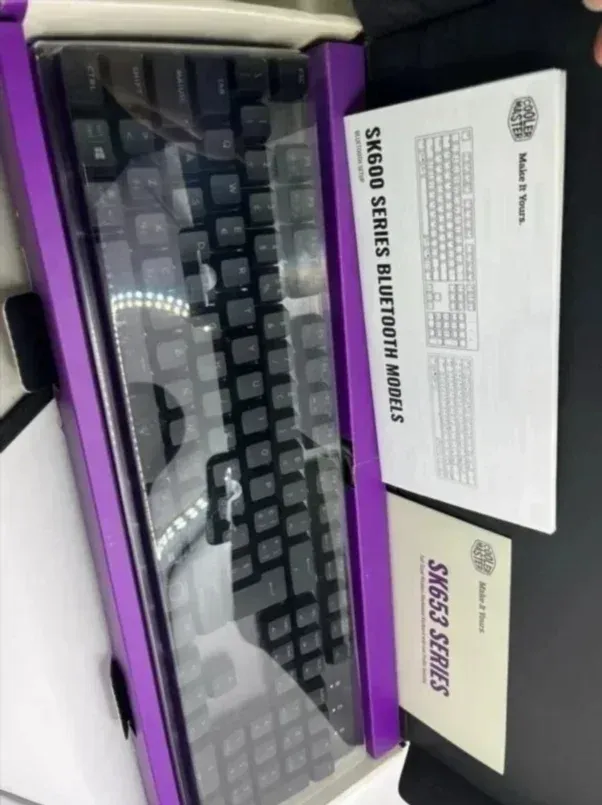 Teclado Cooler Master SK653