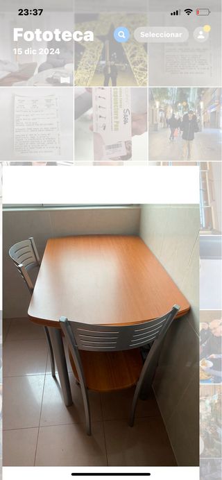 Mesa extensible y 2 Sillas