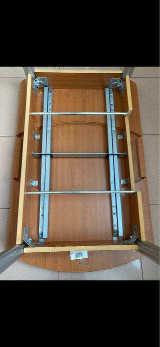 Mesa extensible y 2 Sillas