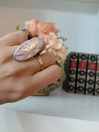 Anillo Plata y Nacar. Ajustable.