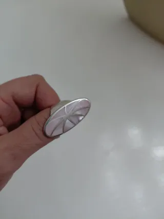 Anillo Plata y Nacar. Ajustable.