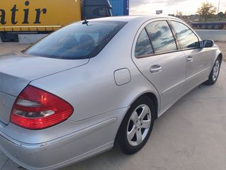 Mercedes-Benz Clase E 2003
