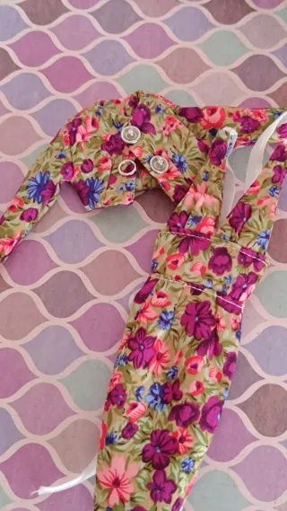 Conjunto Barbie: Vestido y Chaqueta Floral