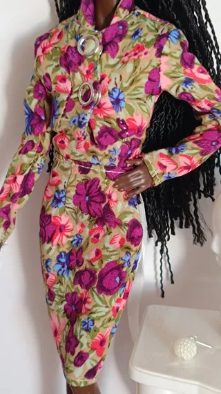 Conjunto Barbie: Vestido y Chaqueta Floral