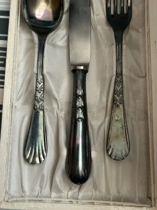 Caja 3 cubiertos vintage bañados en plata Ribera