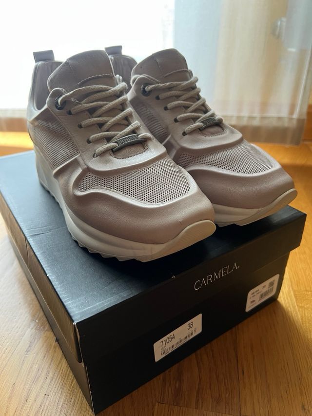 Zapatillas Carmela Beige Talla 38