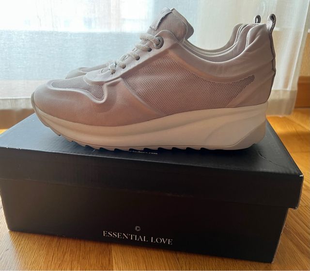 Zapatillas Carmela Beige Talla 38