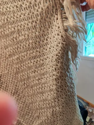 Cárdigan tipo poncho beige talla única con capucha