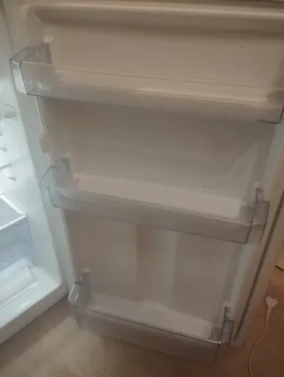 Frigorífico bajo encimera Beko A+